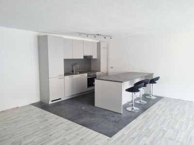 Renovierte 4.5 Zimmer-Wohnung mit sehr viel Platz zum Wohlfühlen