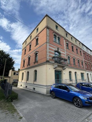 vorteilhaft geschnittene 3 Raum Wohnung mit Aufzug und Balkon