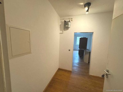 Zentral gelegene 1-Zimmer-Wohnung in der oberen Stadt gesucht?