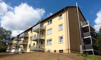 Hübsche 2-Zi.-EG-Whg. mit neuem Bad, neuem Boden und sonnigem Balkon