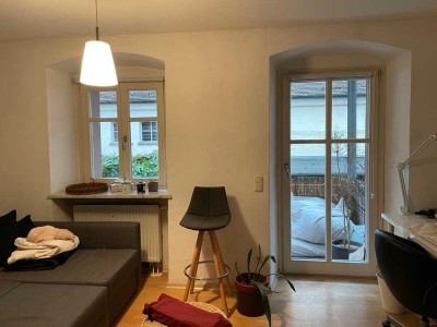 Gemütliche Altbauwohnung in der Regensburger Innenstadt