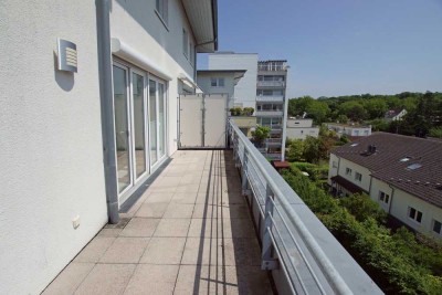 Einfach über den Dingen stehen - Maisonette Penthouse am Rhein - Düsseldorf - Benrath