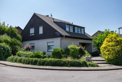 Freistehendes Einfamilienhaus mit vielfältigen Nutzungsmöglichkeiten