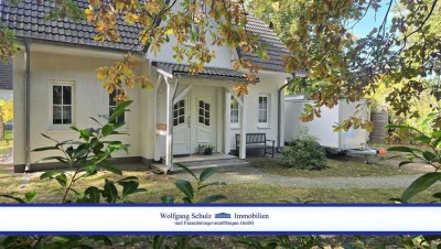 Niedrigenergie-Friesenhaus mit großem Garten und Doppelgarage