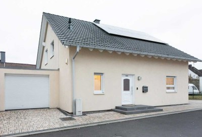 *MK IMMOBILIEN* 2026 im eigenen Haus! Modernes und neuwertiges Einfamilienhaus in Mainhausen!