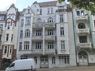 3,0-Zimmer-Wohnung, Toosbüystraße 27,VH  4.OG
             ! Bitte bewerben Sie sich online !