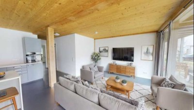 Neuwertige 3-Zimmer-Terrassenwohnung mit Balkon und Einbauküche in Schwerin