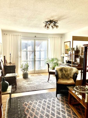 Sonniger Balkon! 2-Zimmer-Wohnung mit EBK im 2. OG in Altenmarkt an der Alz