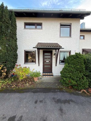 Familienglück in Kirchheim – charmantes Reihenhaus mit Potenzial