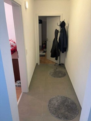 Exklusive, neuwertige 4-Raum-Erdgeschosswohnung mit Terasse und Einbauküche in Mössingen