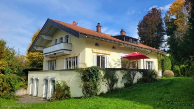 Kempfenhausen: Attraktive Villa in bester Lage zum Wohlfühlen mit genug Platz für die ganze Familie