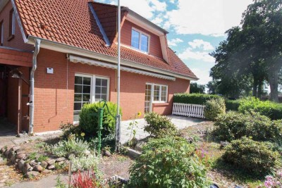 Gepflegtes 6-Zi.-Einfamilienhaus mit pflegeleichten Garten und gut angebundener Lage