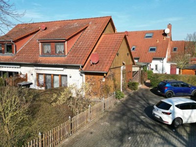 Doppelhaushälfte in zentraler Lage von Leiferde