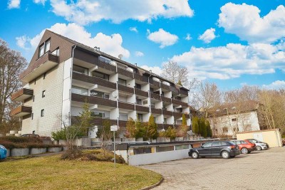 Mitten in Königsfeld i.S., 2 Zi.-ETW, Balkon und Terrasse + Tiefgaragenstellplatz optional