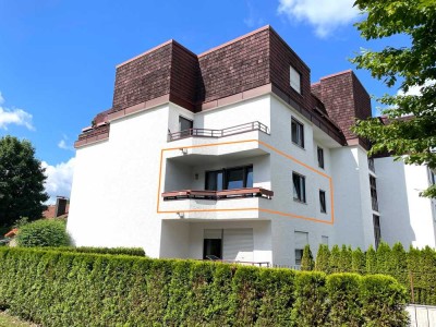 * 2-Zimmer-Eigentumswohnung * vollmöbliert  
* sofort verfügbar * Balkon * Aufzug *