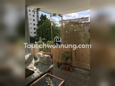 Tauschwohnung: 2,5 - Zimmerwohnung mit großem Balkon gegen kleiner