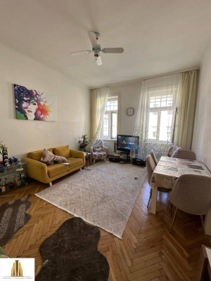 Top-Lage! Charmante helle 2 Zimmer im Altbau