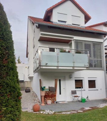 Schicke Doppelhaushälfte in Waldenbuch von Privat