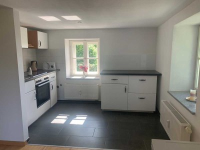 Fürstenstein: Wohnen am Schloss: 3 Zi - Maisonettewohnung in historischem Denkmalschutzobjekt