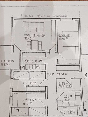 Gepflegte 4,5-Zimmer Wohnung im 6. OG in Böblingen