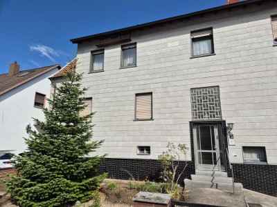 Geräumiges 1-2 Familienhaus mit großem Grundstück