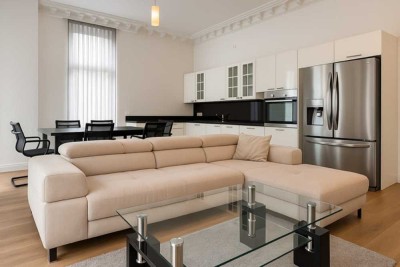 Luxuriöse 4‑Zimmer Altbauwohnung, kernsaniert, mit 30 m² Terrasse in Top‑Grunewald