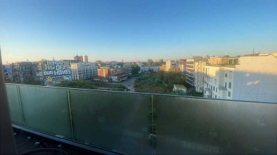 Nachmieter für: 5 Etage in Kreuzberg mit Terrasse, Weitblick und Penthouse Flair.