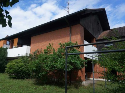 Charmantes Haus mit guter Bausubstanz und Fernblick – inkl. Einliegerwohnung in Glattbach