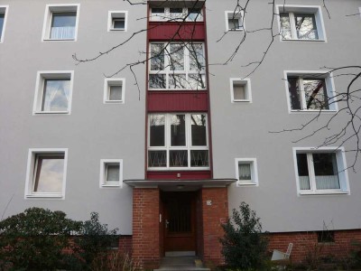 ERSTBEZUG nach Modernisierung - Schöne 2 Zimmerwohnung mit Balkon - ab sofort