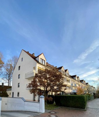 Helle, modernisierte 2-Zimmer Wohnung mit Garten & TG-Stellplatz in Neusäß