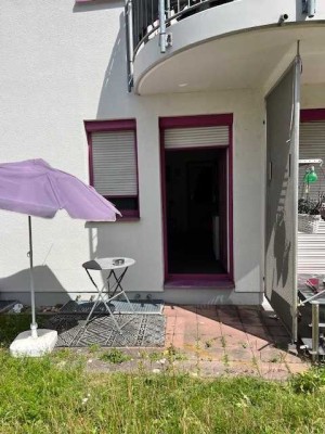 !! Kapitalanleger aufgepasst !! Praktisches 1 Zimmer-Apartment mit kleiner Terrasse