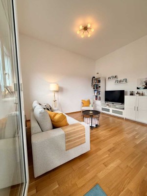 möblierte 2 Zi. Attikawohnung mit grossem Balkon