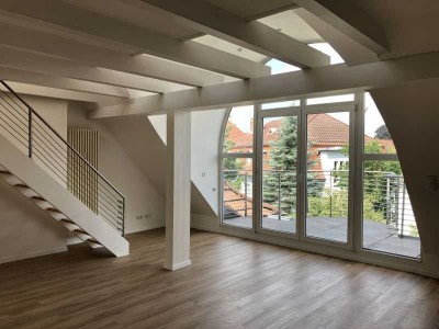 Geschmackvolle Dachgeschosswohnung am Staden mit Balkon und Einbauküche