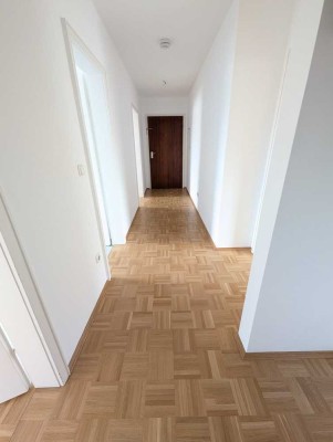3 - Zi - OG - Balkon - Wohnung