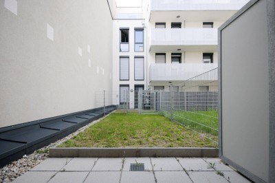 ZAUBERHAFTE GARTENWOHNUNG IM ERSTBEZUG! PROVISIONSFREIE 2-ZIMMER MIT TERRASSE
