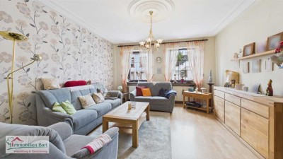 GEPFLEGTES WOHNHAUS MIT 4 SZ, 2 BÄDERN, GARTEN U. GARAGE IN TOP LAGE!