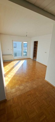 Ansprechende 4-Zimmer-Wohnung mit Balkon und Einbauküche in Bietigheim