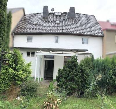 Reihenmittelhaus mit Garten u. Garage