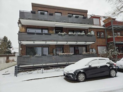 Schöne 2 Zimmer Wohnung plus PKW Stellplatz in Alt Laatzen, Ziegeleistr. Zu vermieten