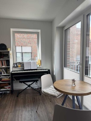 Gemütliches Studio mit Einbauküche, Balkon und Kellerabstellraum