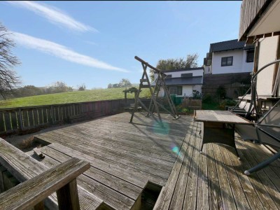 Großzügige, lichtdurchflutete 4,5-Zimmer-Mietwohnung über zwei Etagen mit Garten in Litzendorf/Pödel