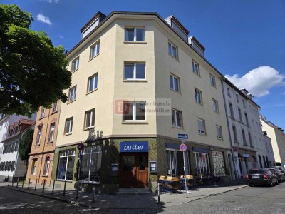 Top!! Nähe Leipziger Straße: lichtdurchflutete 3-Zimmer-Wohnung mit Charme