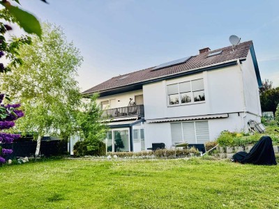 Einfamilienhaus mit Einliegerwohnung in Biebelried