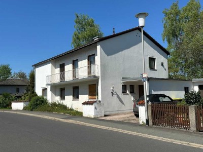 Großzügiges Unternehmerwohnhaus mit villenähnlichem Grundriss in Selb - ca. 185 m² WFL - Grundstück