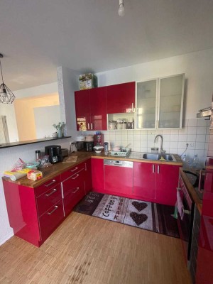 Helle, moderne Wohnung im 3. OG eines sanierten Altbauhauses – ideal für Singles & Paare