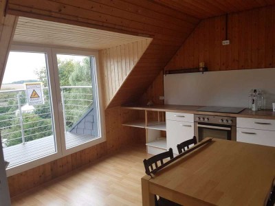 STILVOLLE UND HELLE 2-ZIMMER-WOHNUNG MIT SÜDBALKON IN HEILIGENHAUS