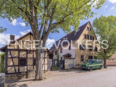 Hofreite von 1756 -  Imposantes Wohn-Anwesen mit Scheune und Nebengebäuden zur Sanierung