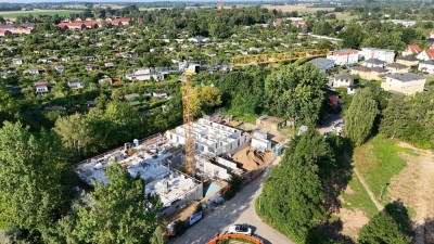 barrierearme Neubauwohnung mit 2 Zimmern, Designbelag, 2 Balkonen, Vollbad HWR, Keller, Stellplatz