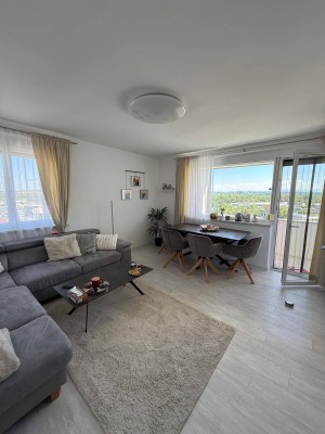 Traumhafte Aussicht über Linz: Moderne 2-Zimmer Wohnung mit Loggia im 11. Stock