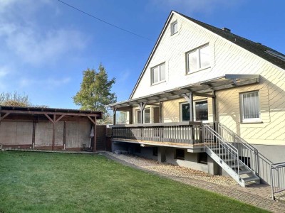 Idylle der Ruhe: Doppelhaushälfte mit Balkon, Garten, neue Einbauküche